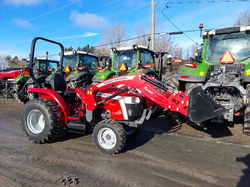 MF1E.25H compact tractor/loader